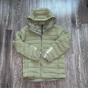 ‘lululemon’ navigation down hoodie